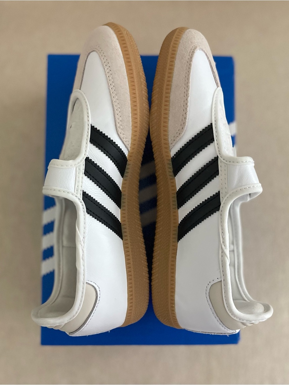 Size 7 - Adidas Samba Jane W White Black
JR1402 Women's BRAND NEW - Picture 5 of 9
